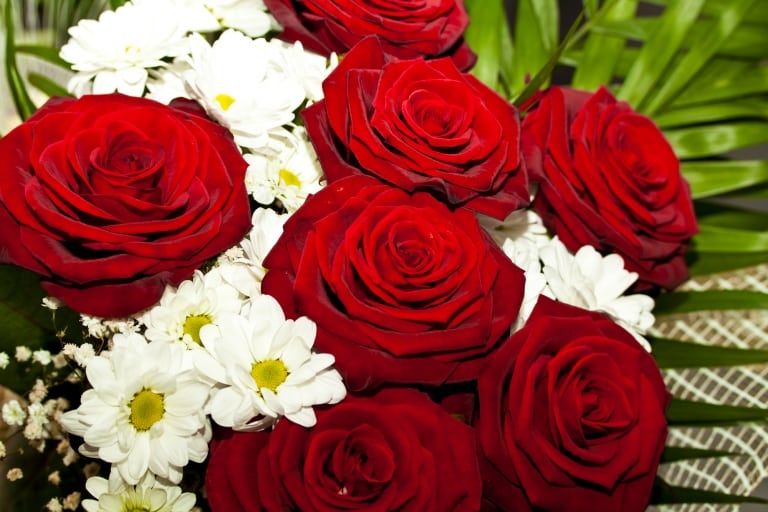 Rosenhochzeit Alles zum 10. Hochzeitstag + 30 Sprüche & Mustertexte