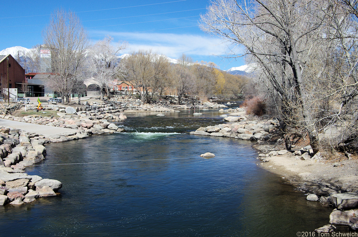 Photo Arkansas River in downtown Salida