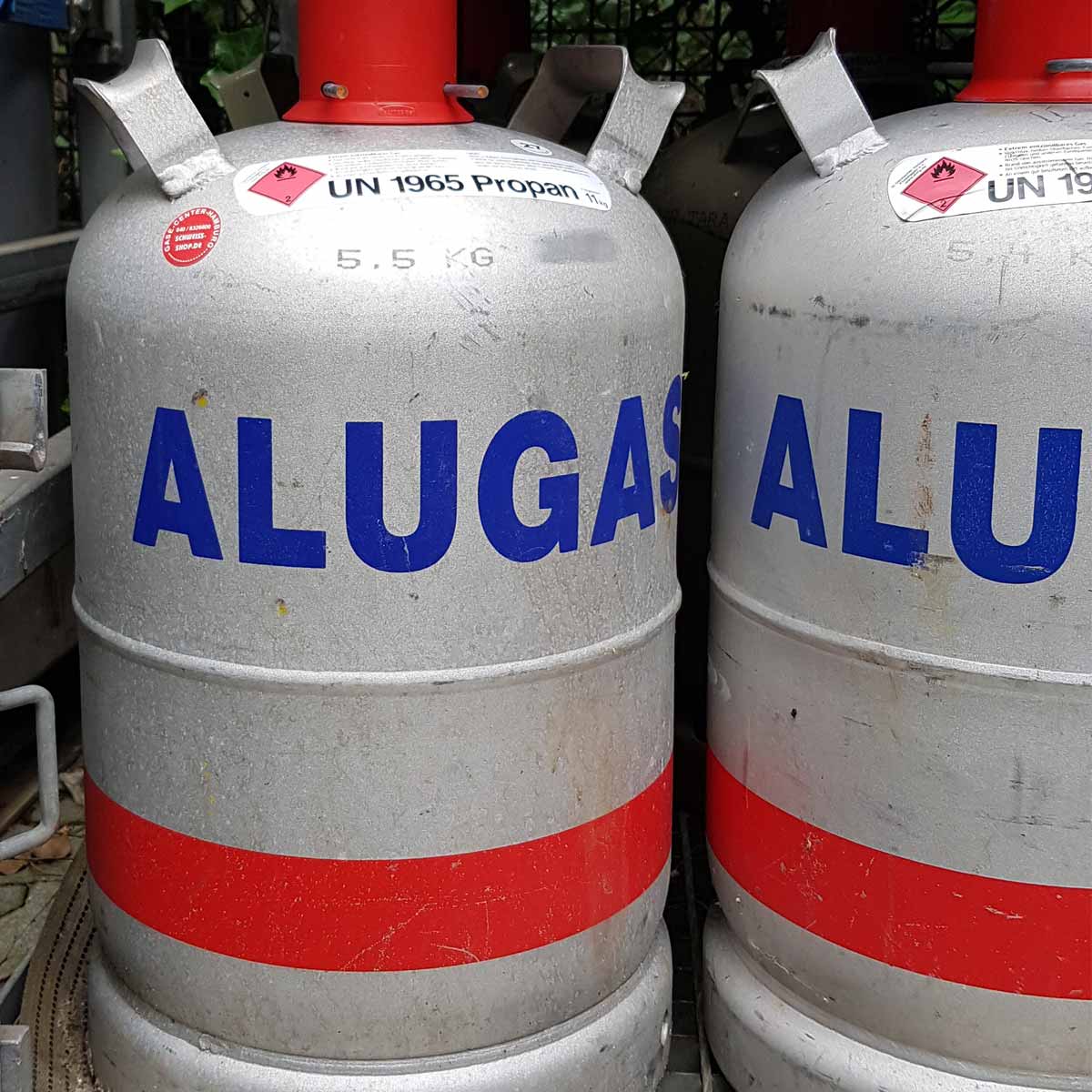 Propan 11 Kg Gasflasche, Grau, Alugas (Flasche, Neu, Komplett Mit Ventil, Halsring Und Kappe, Einschließlich Füllung) ~ Schweiss-Shop Propan 11 Kg Alu ~ Flaschen, Neu, Gefüllt ~ 131Gng0054 ~ Schweiss Shop