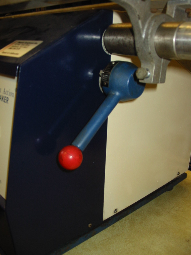 Burrell Model 75 Wrist Shaker Scibay