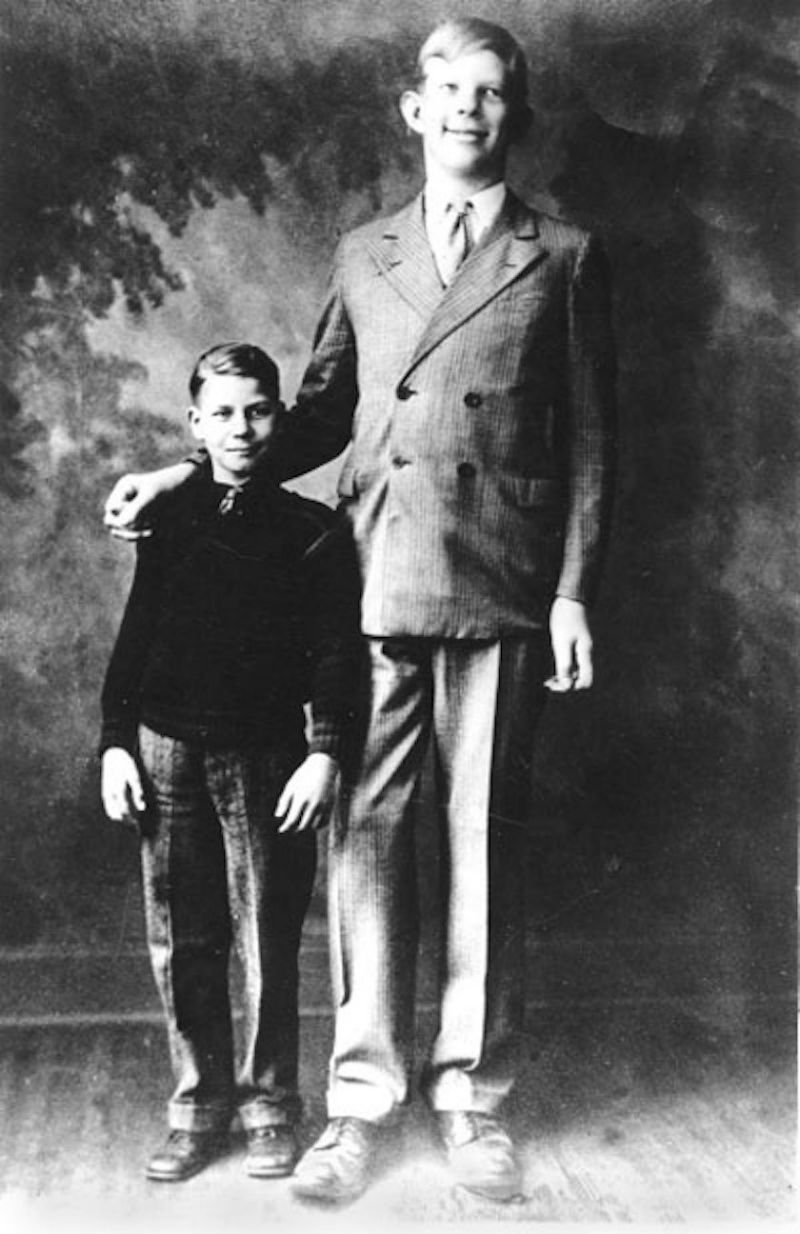 It's The Birthday of The Tallest Man Who Ever Lived