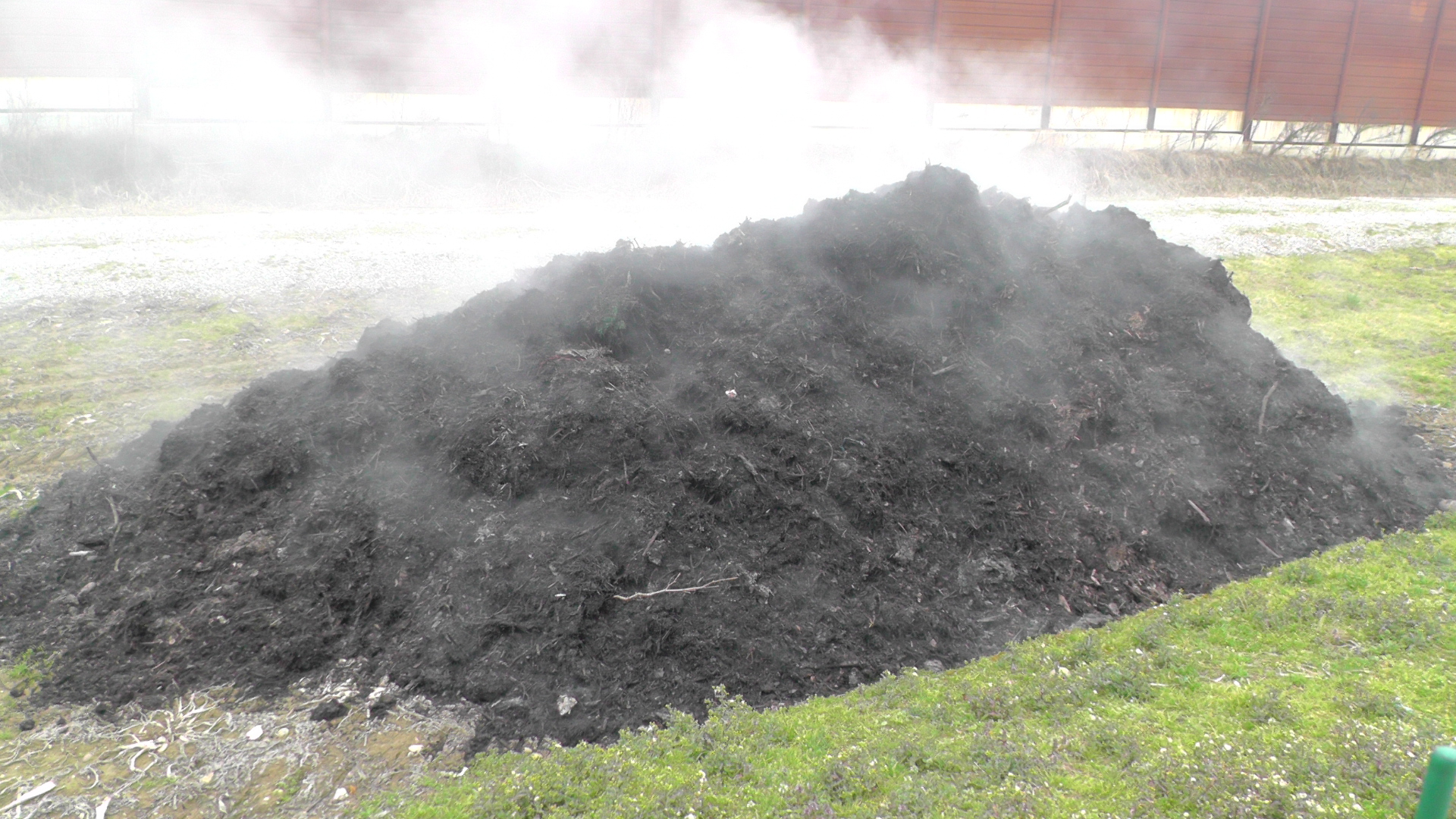 How To Turn Table Scraps Into Compost