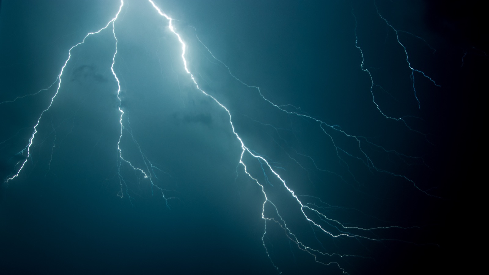 Scientists Deflect A Lightning Strike… With A Laser?