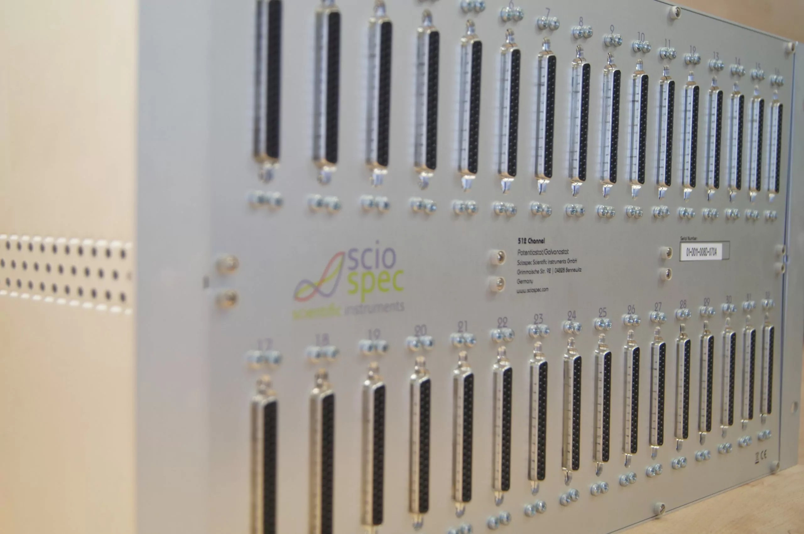 Multichannel Potentiostat/Galvanostat topologies Sciospec