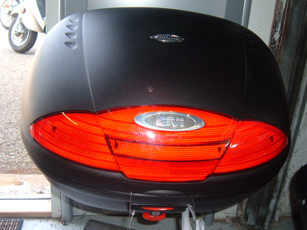 givi trunks for sale at scooter therapy