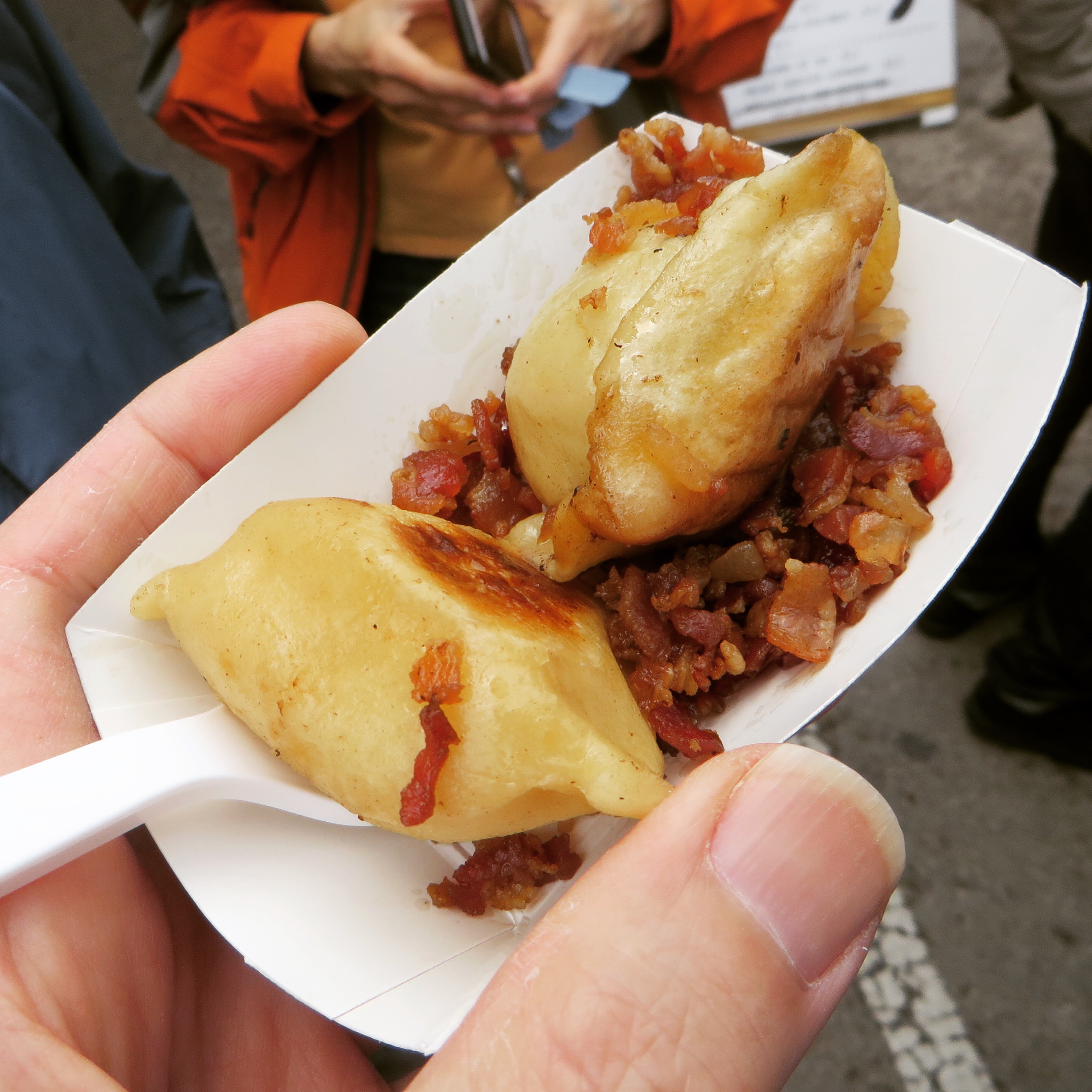 Escaping the Nebulas for the Pilsen Food Truck Social ‹ Scott Edelman