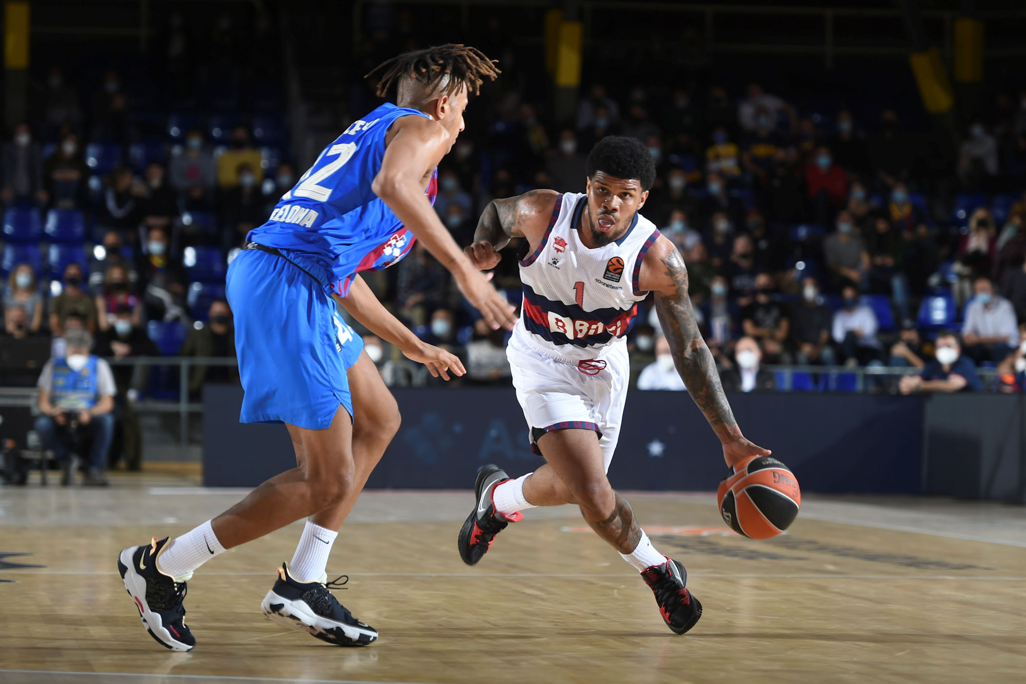 What Is Double Dribble In Basketball? An Ultimate Guide