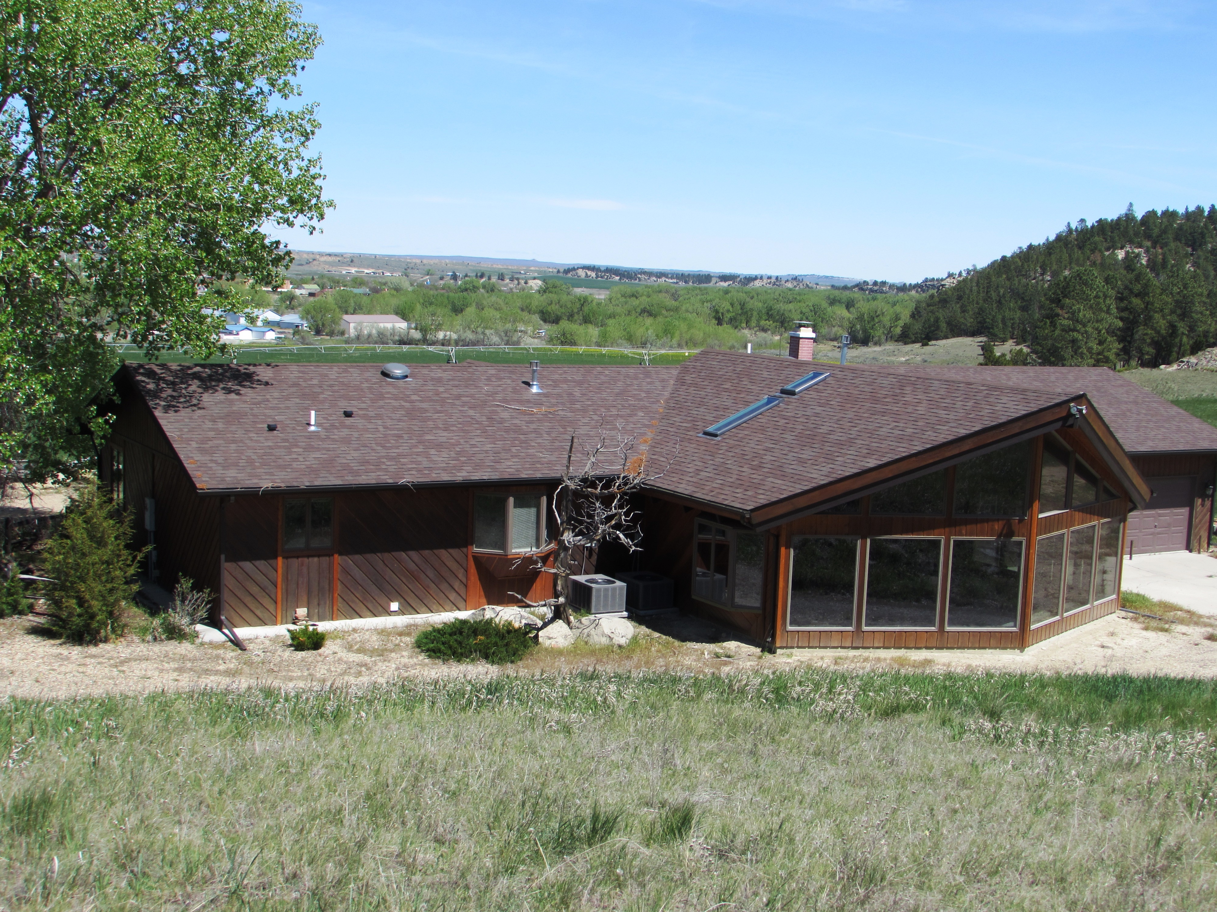 Valley Ranch, Roundup. Small Montana Hunting and Fishing Ranch Scott