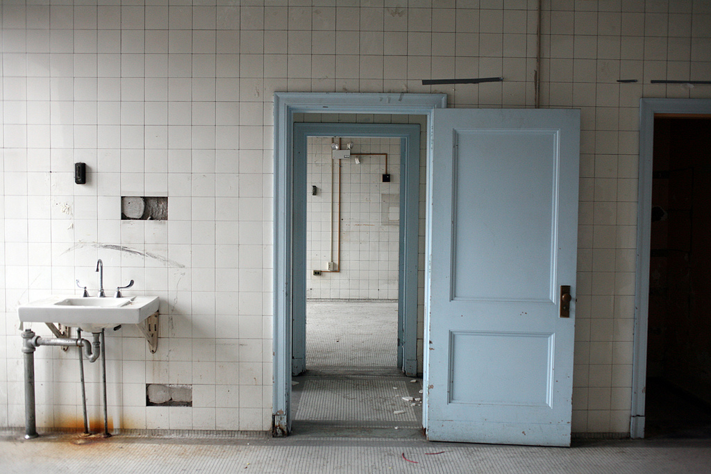 Exploring The (Nearly!) Empty Post Office Building On 8th Ave Scouting NY