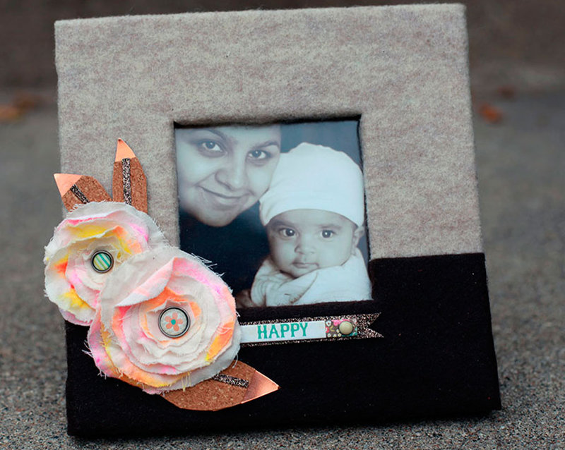 Felt Photo Frame by Fiskars Designer Smitha Katti
