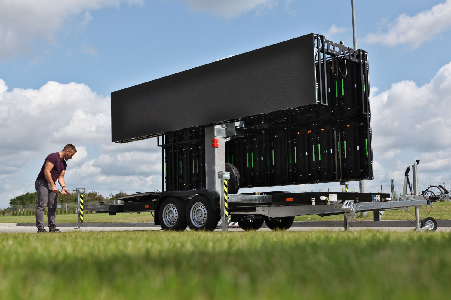 LED screen trailer SimpLED ScreenLED.us Blog