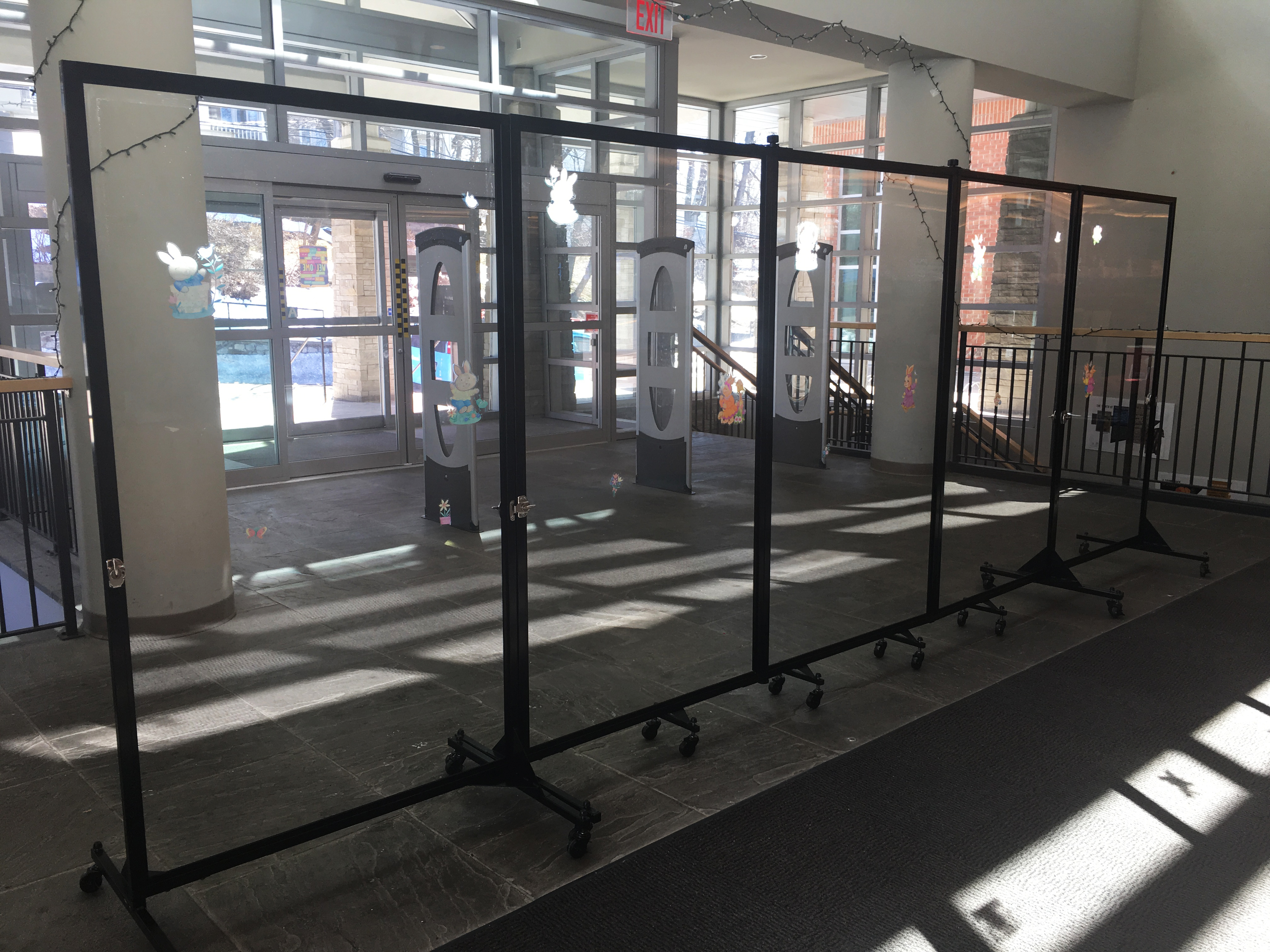 Movable Weather Barrier Walls Screenflex Portable Room Dividers