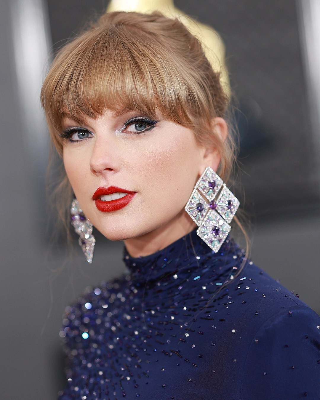 Taylor Swift Wins Best Music Video for 'All Too Well' at Grammys(04)