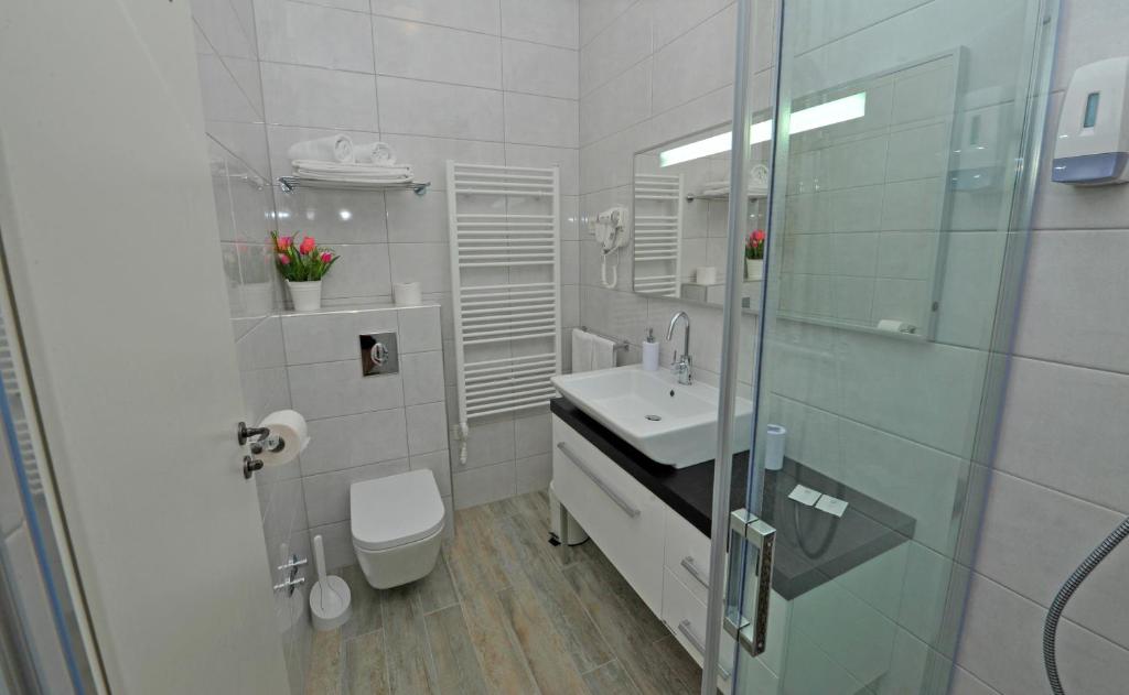 Nirvana Luxury Rooms Seagull Group