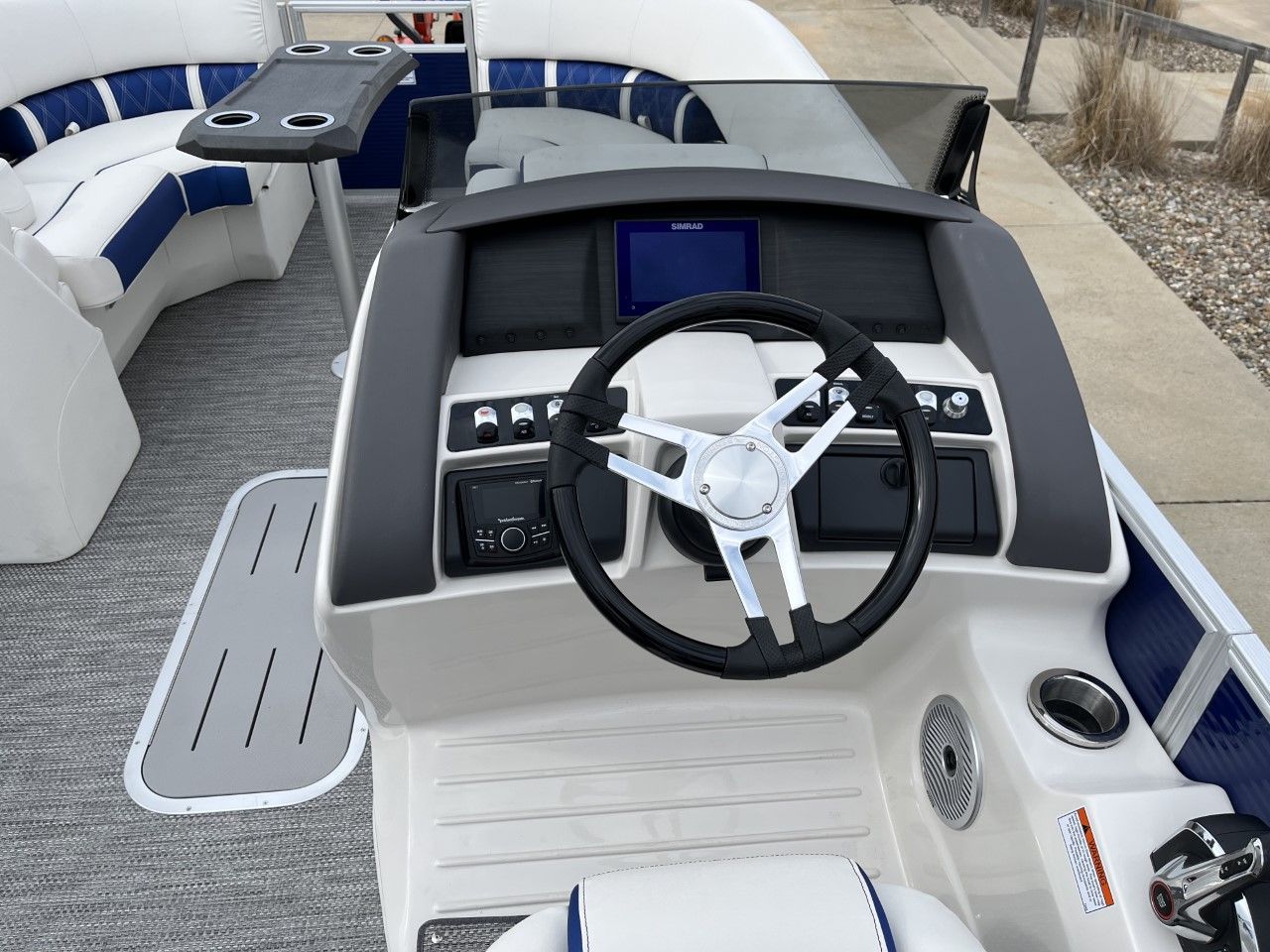 Bennington Pontoon Ultimate Guide Expert Tips for Your Perfect Boat