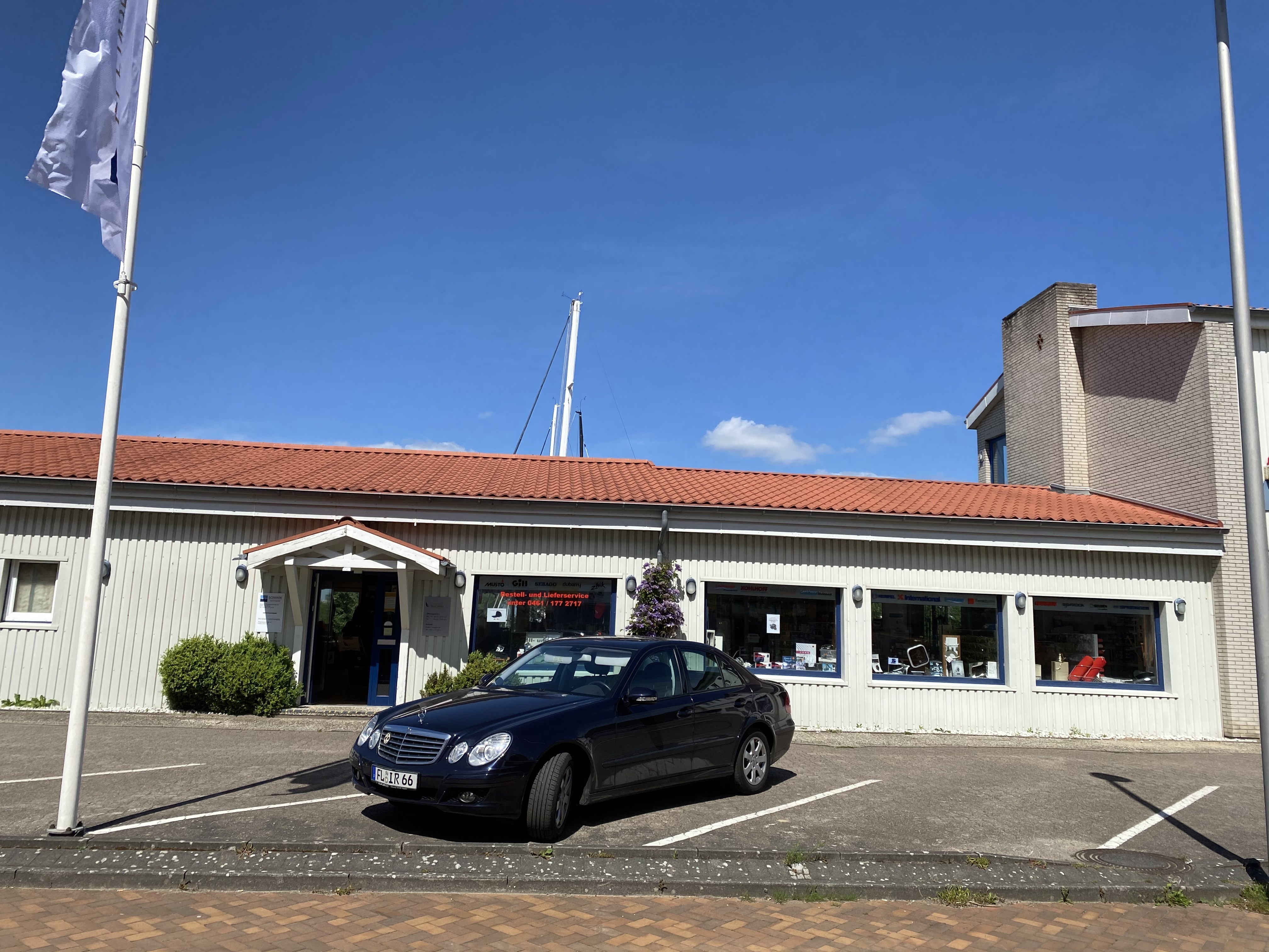 SHOP FLENSBURGER YACHTSERVICE GMBH & CO. KG Marine Equipment near