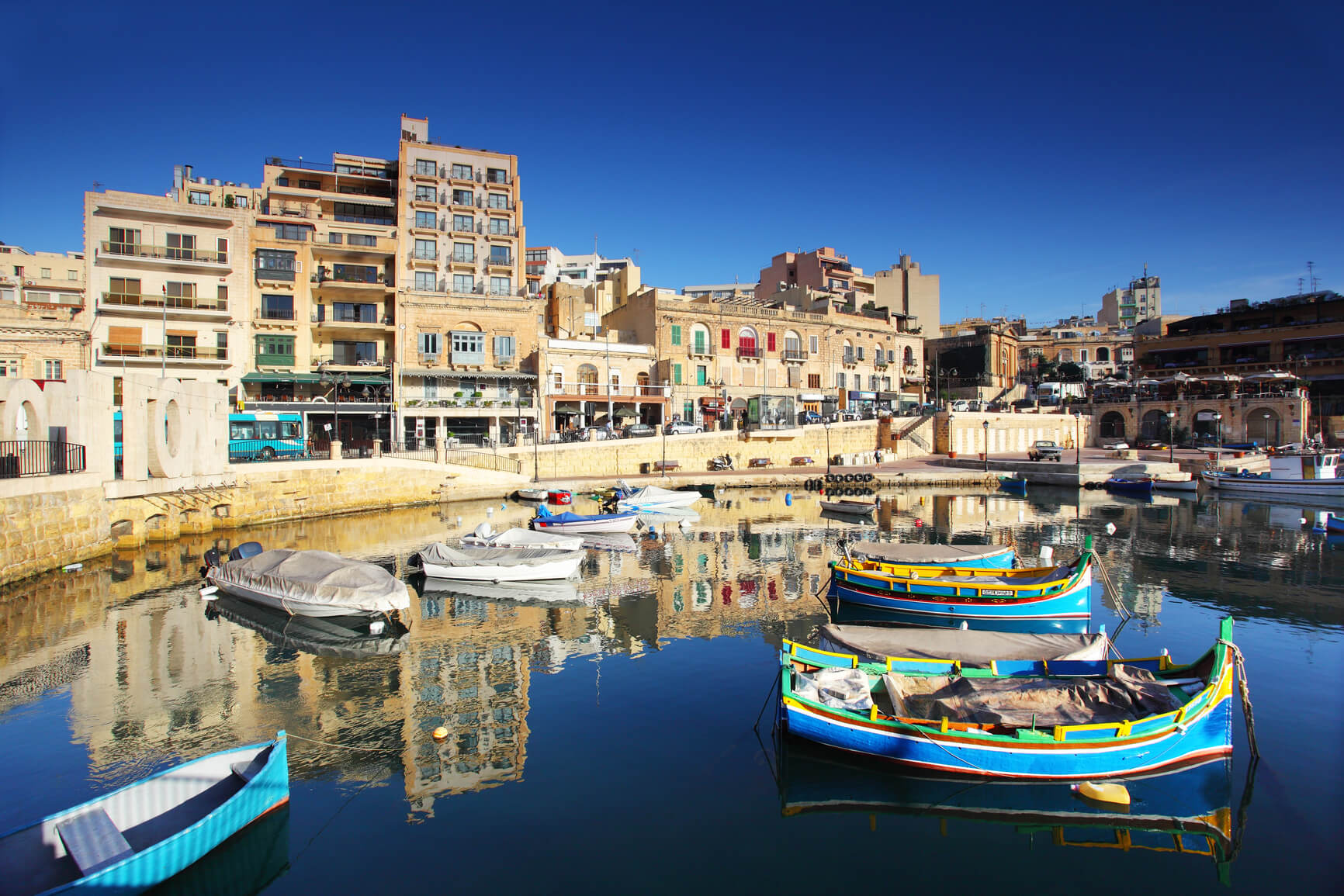 Nonstop from Barcelona, Spain to Malta for only €22 roundtrip (JanMar