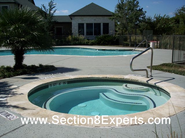 FIND Austin Texas section 8 Apartments Central East Austin, FREE SERVICE!