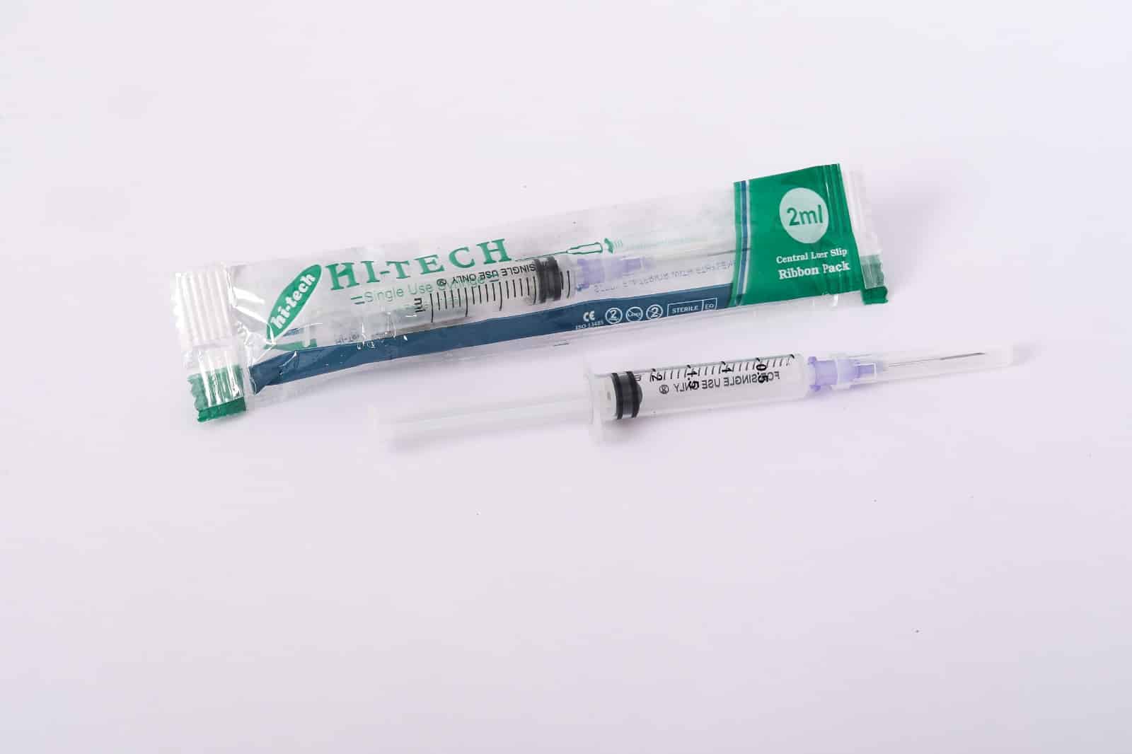 HITECH Single Use STERILE HYPODERMIC SYRINGES With Needle Seelingo
