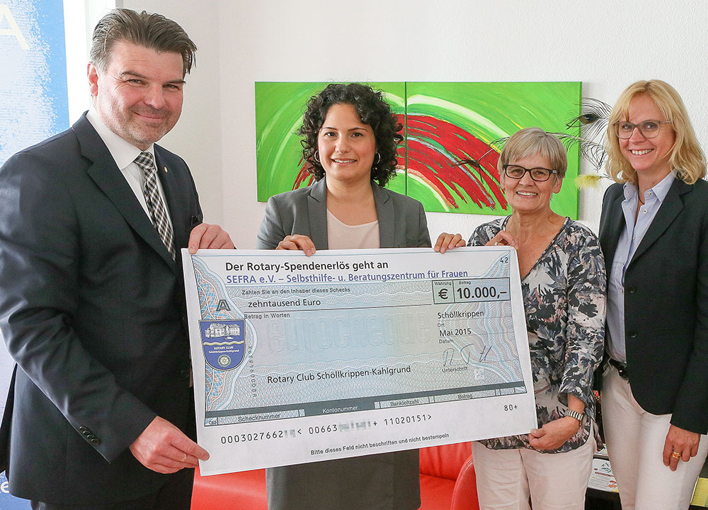 Spendenübergabe von Rotary in Höhe von 10.000 Euro SEFRA
