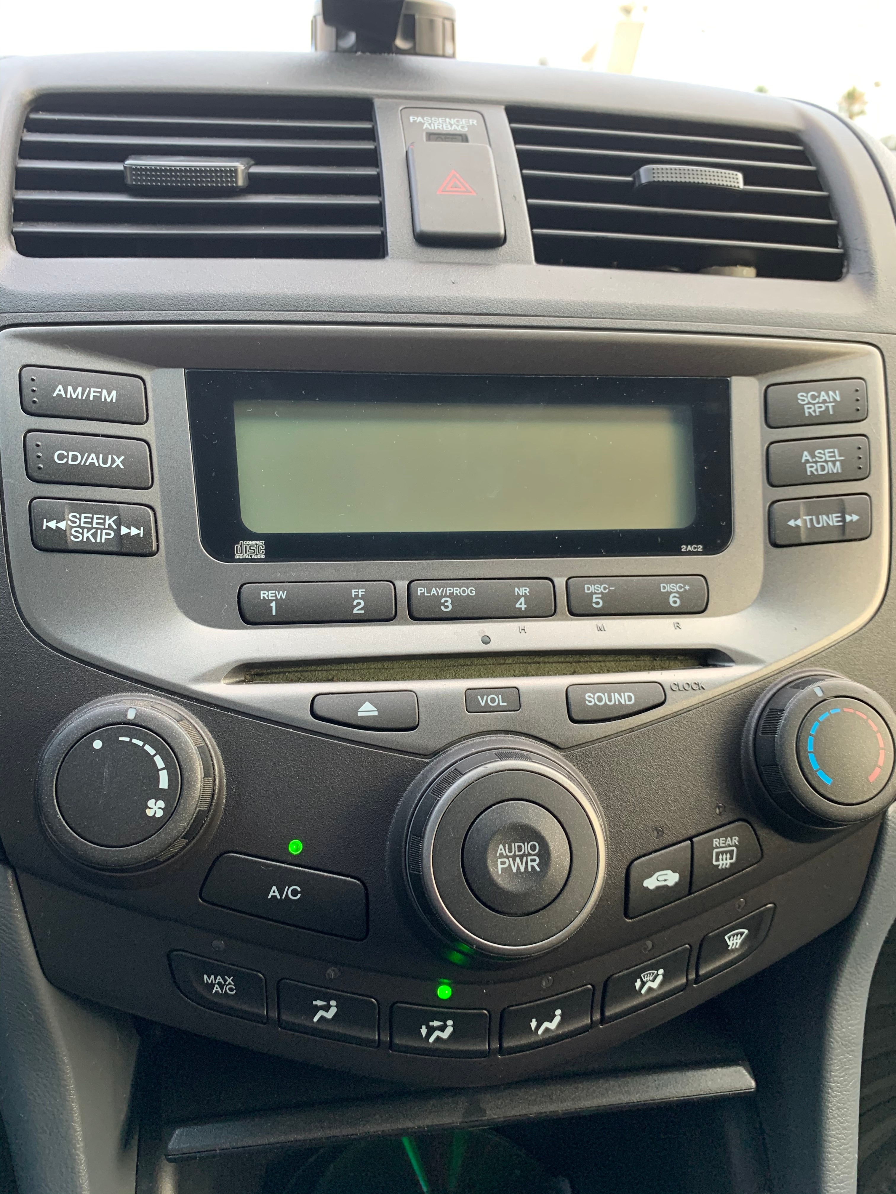 10.1 inch Android 8.1 HD 1024*600 Touch Screen Car Radio For 2003 2004