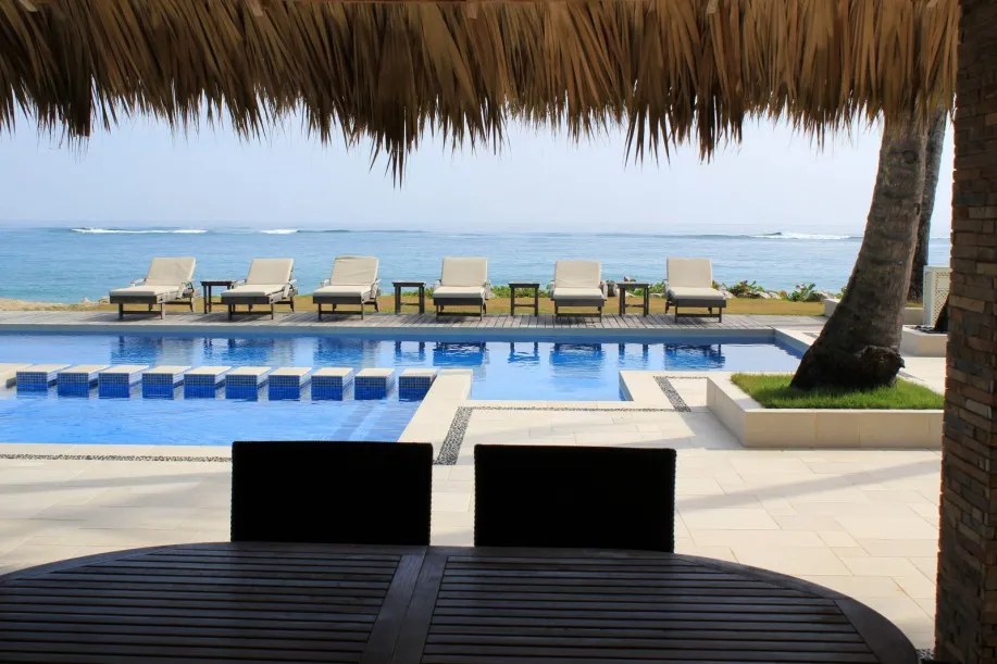 Waterfront condo at Kite Beach for sale