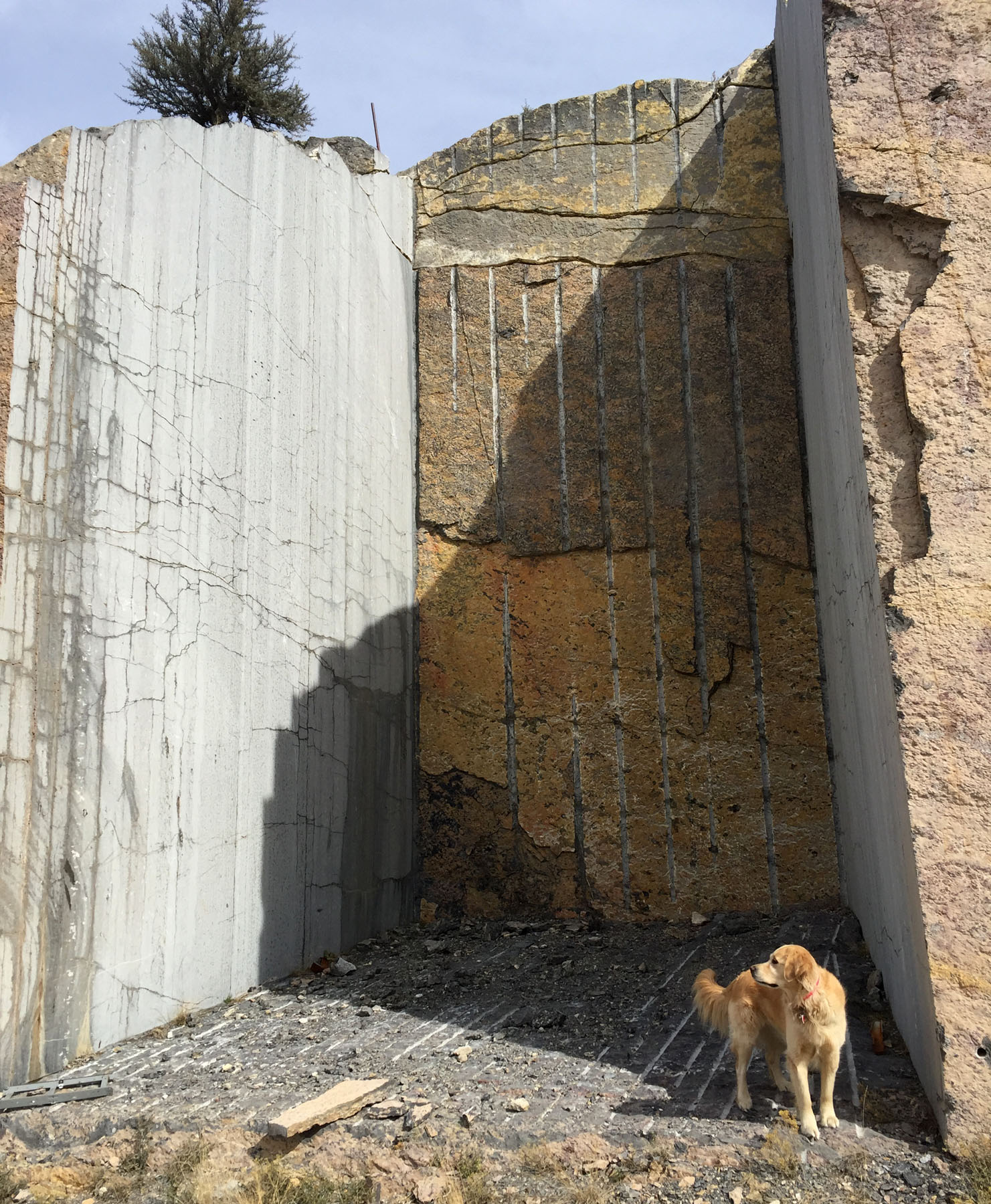 Limestone quarry 6163 Select Stone