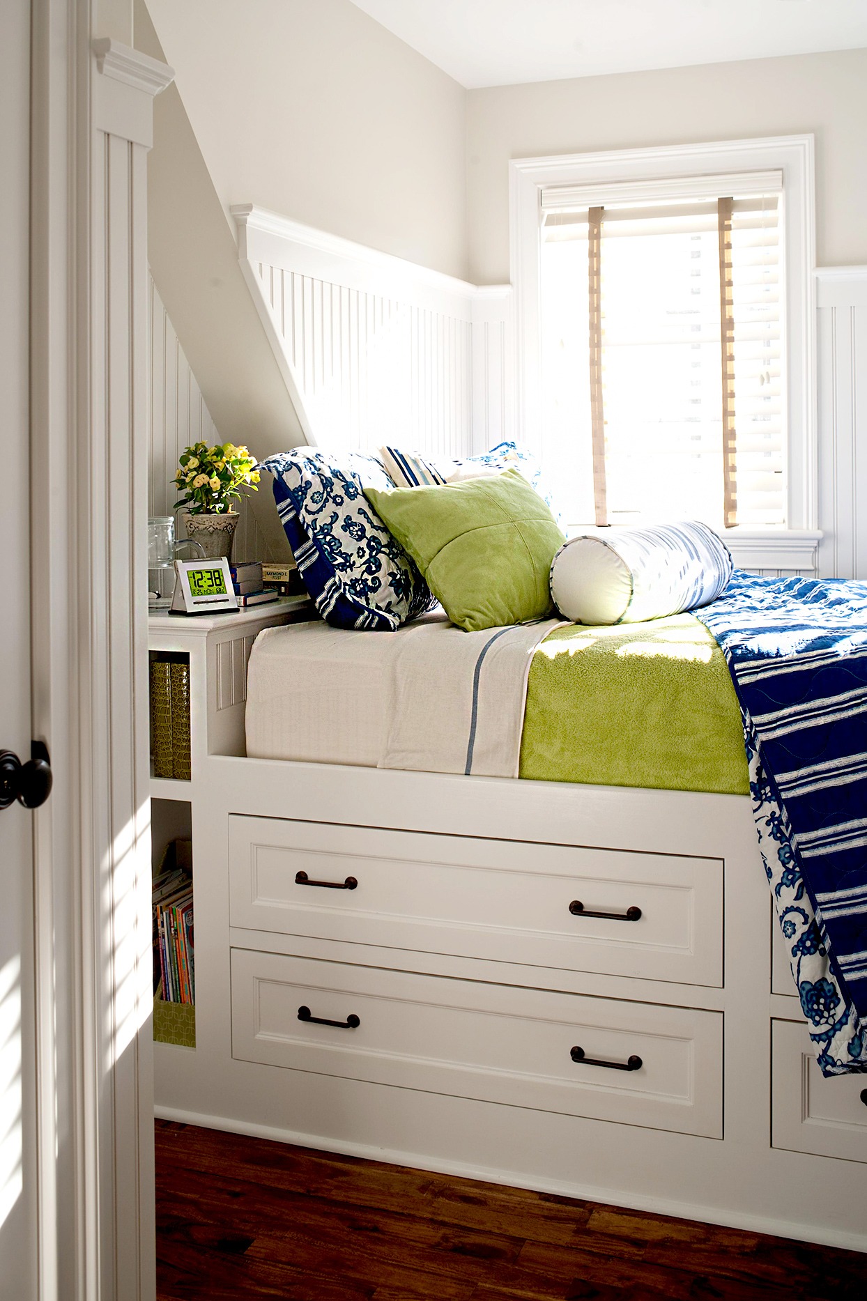 How to Divide A Kid’s Bedroom for Two Using Multipurpose Self Storage