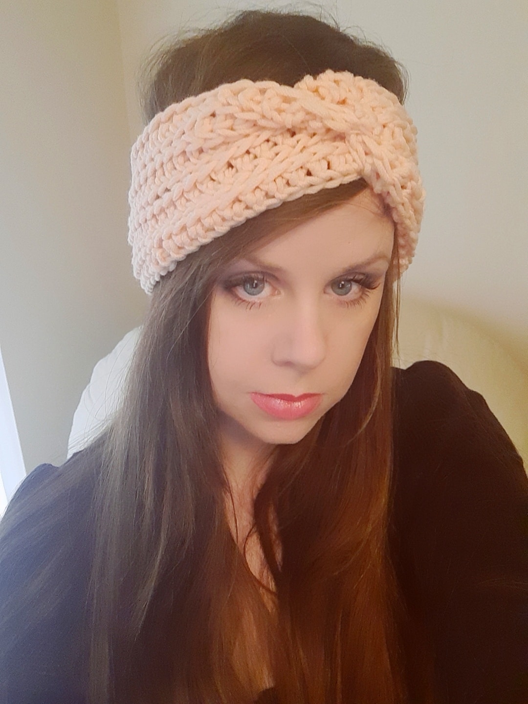 Crochet Easy Twist Headband by Selina Veronique Crochet
