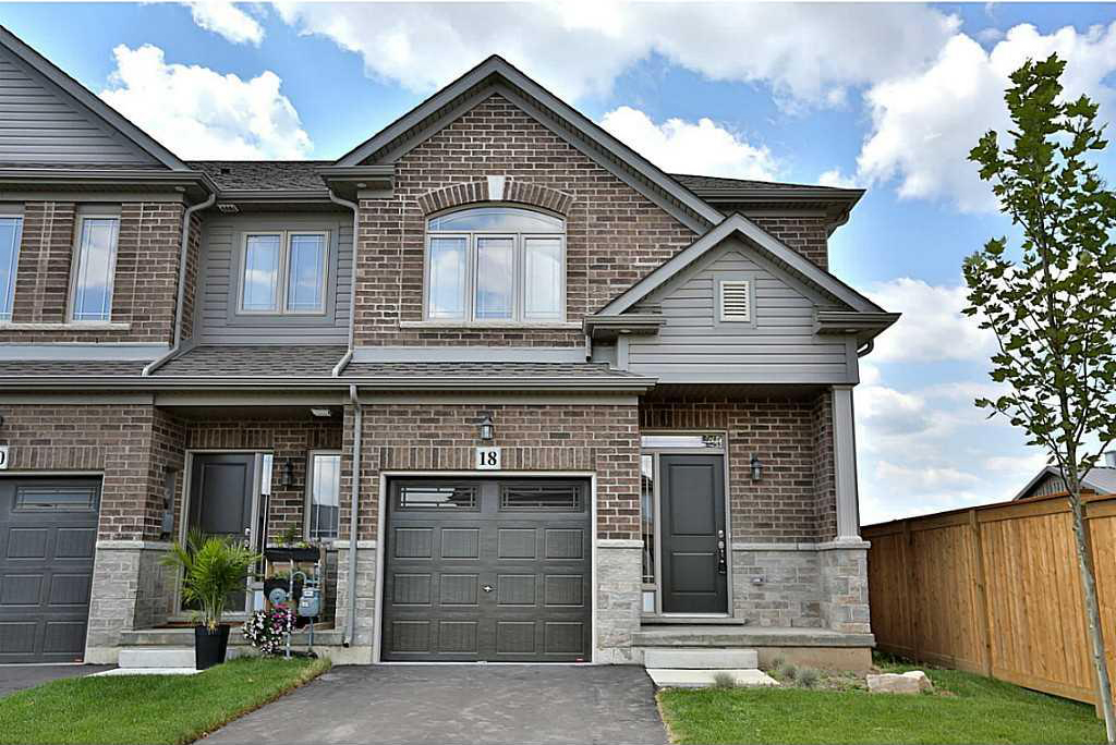 Sellect Real Estate 18 KINGSBOROUGH Drive