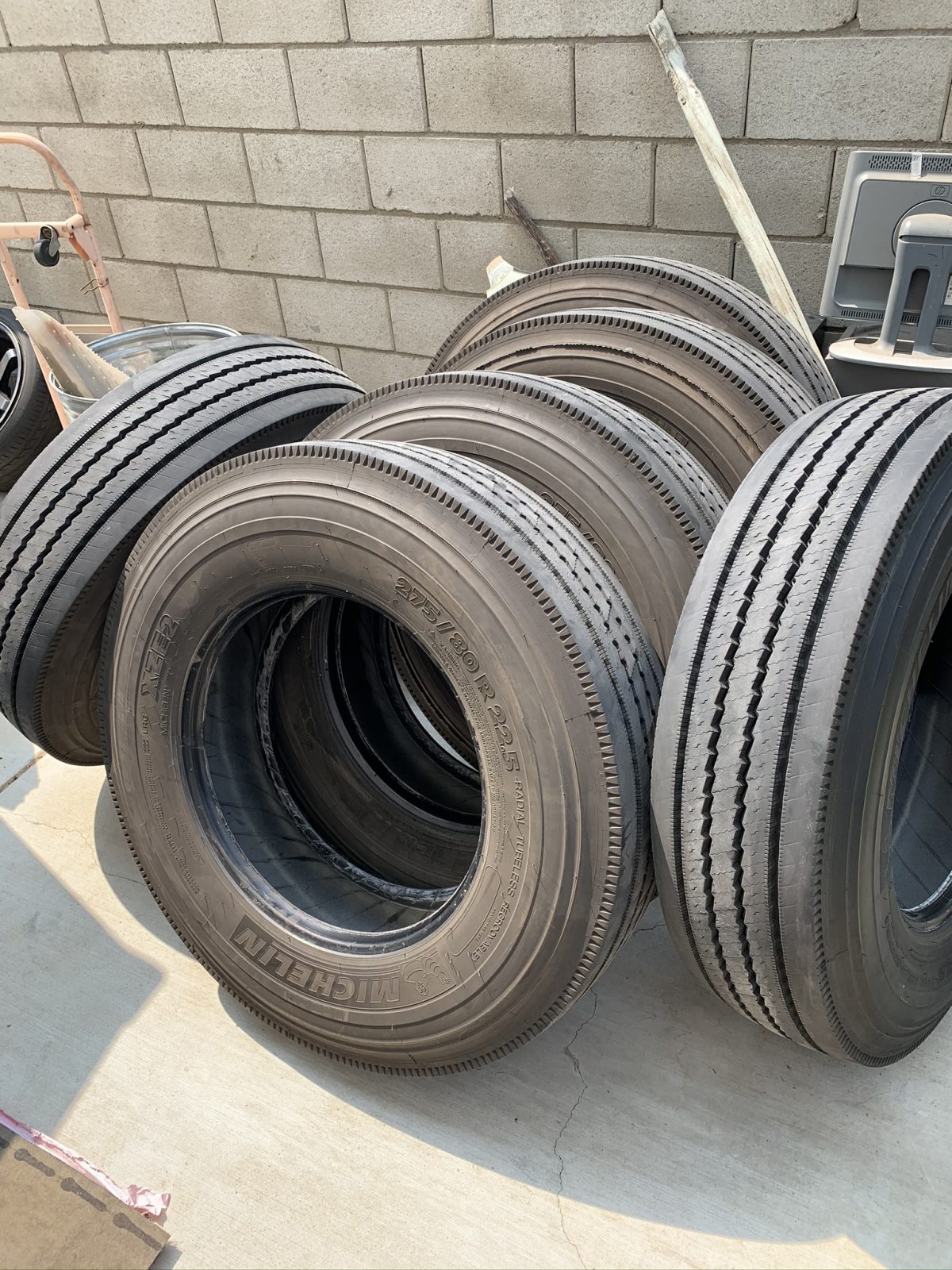6 used Michelin XZE2 tires Sell My Tires