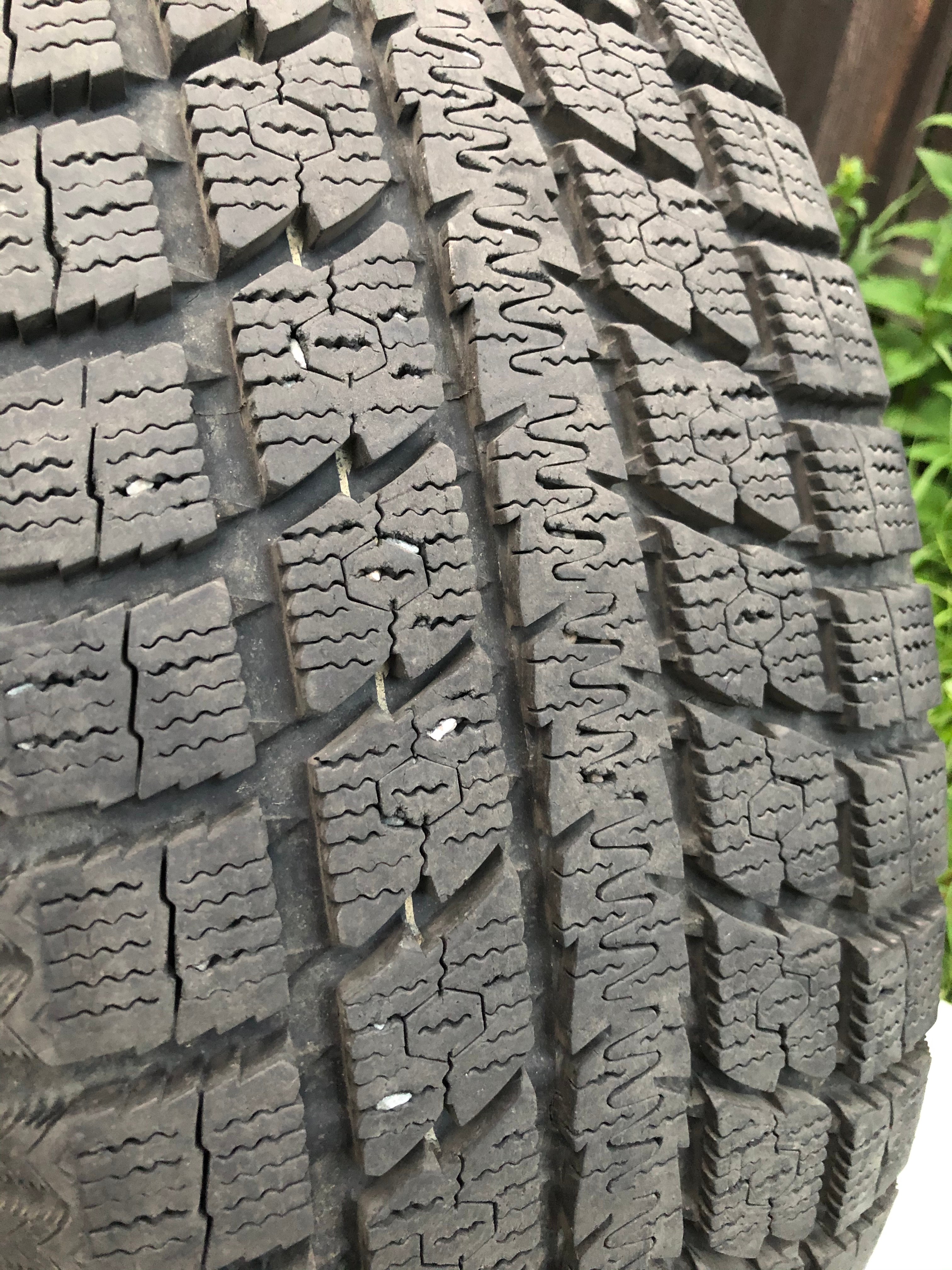 Snow Tires (4) Toyo Observe GSI5 p245/50r20 Sell My Tires