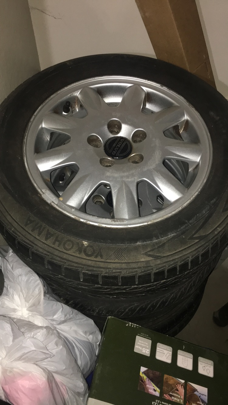 Volvo tires set of 4 with rims Sell My Tires
