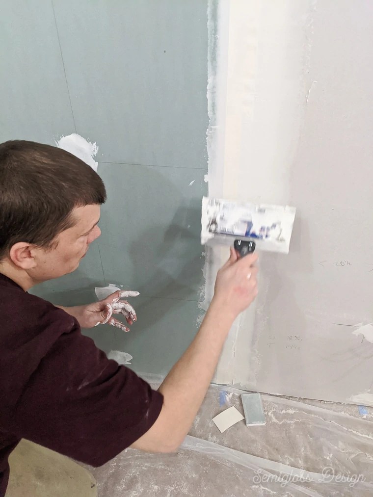 Everything You Need to Know About How to Mud and Tape Drywall