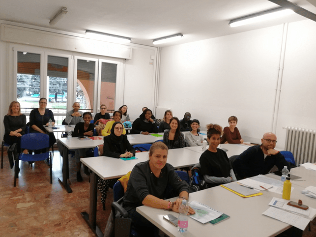 La Prima Classe Del Corso Di Mediatore Inter-Culturale | Seneca 482_x_643_png