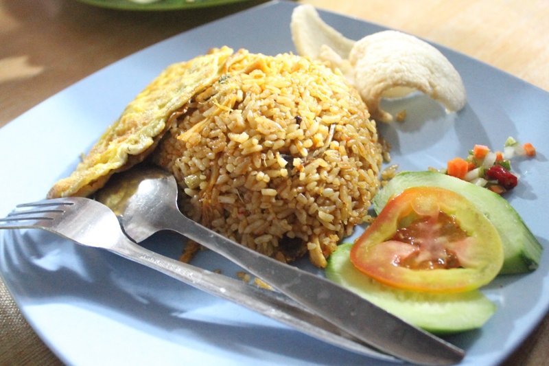 Yuk Icip, "Nasi Goreng Setan" Buk Lin yang Bikin Ketagihan