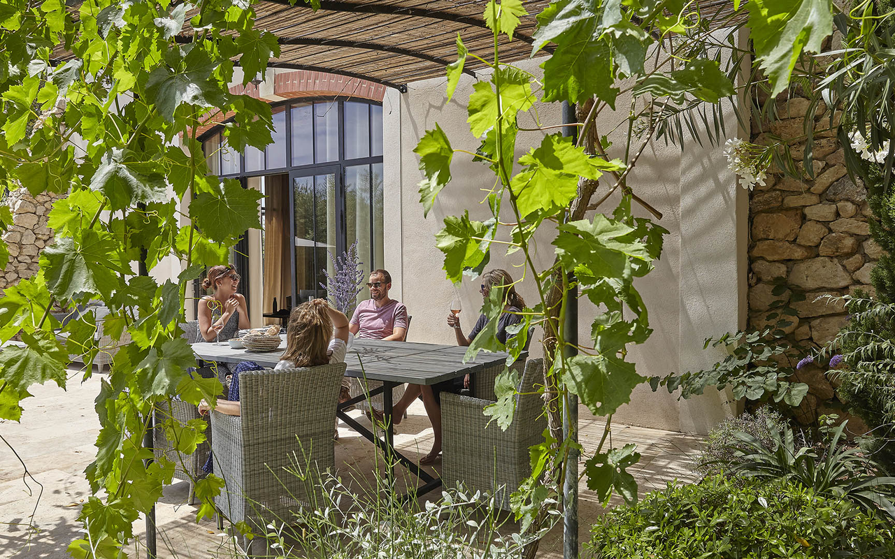  Château St Pierre de Serjac Hotel Béziers Luxury Villas Languedoc