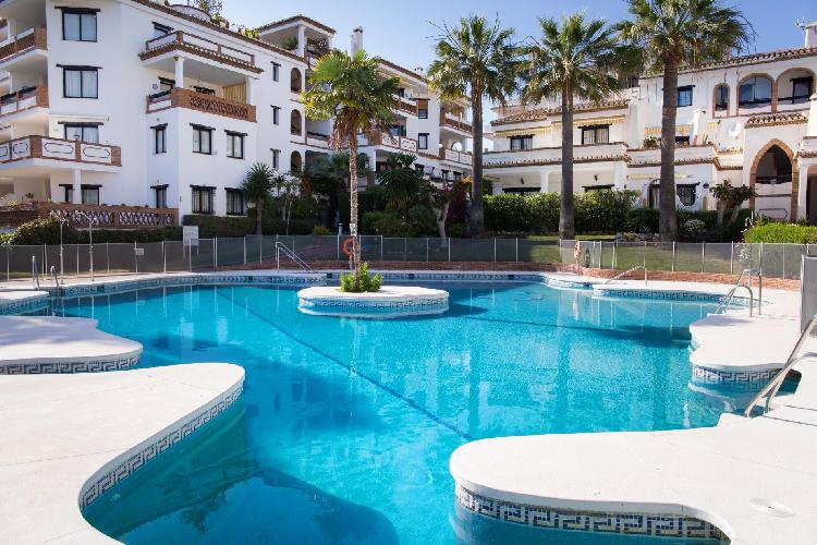 Calahonda Park by Rafleys3BR Penthouse in 5 mins Walk to the Beach