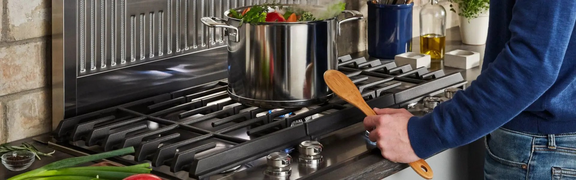 Réparation de plaques de cuisson électriques ou au gaz Service 2000