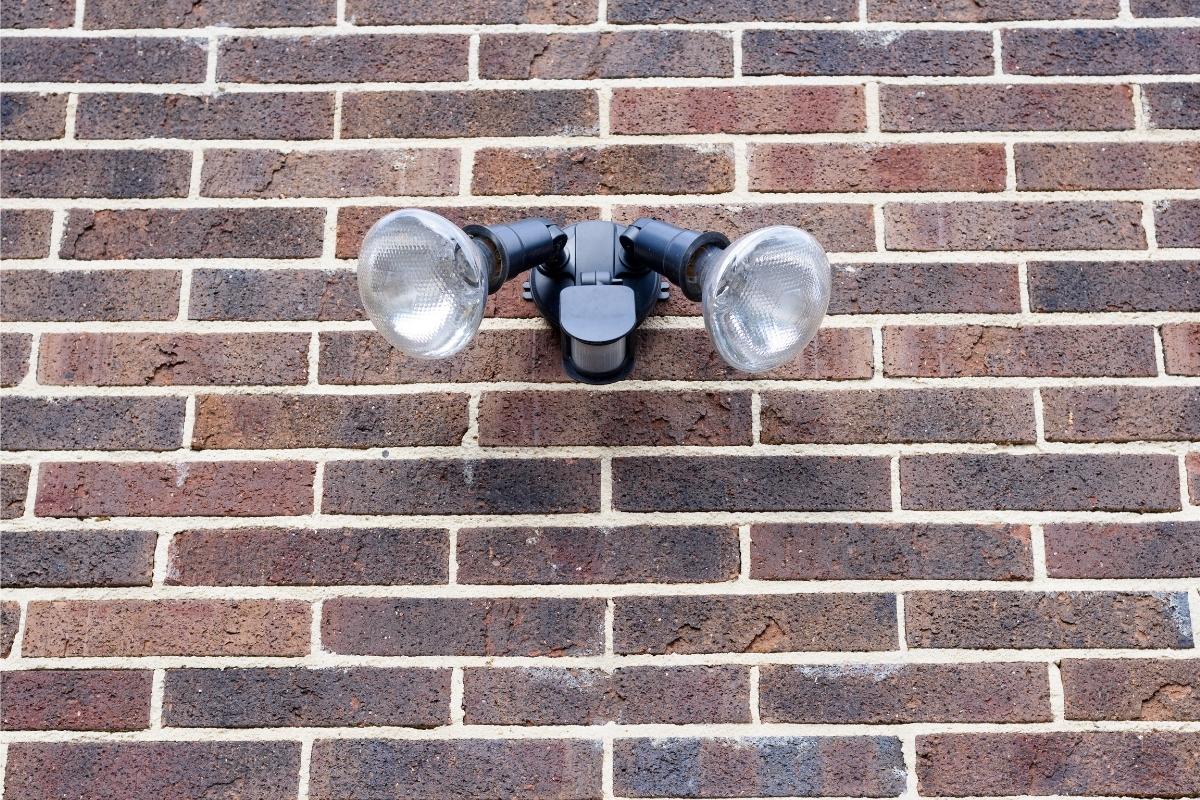 How to Turn off Motion Sensor Lights - Setick