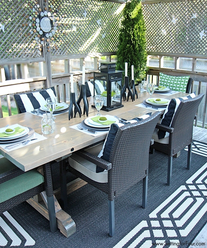 Summer Deck Decor Ideas for Outdoor Living Setting for Four