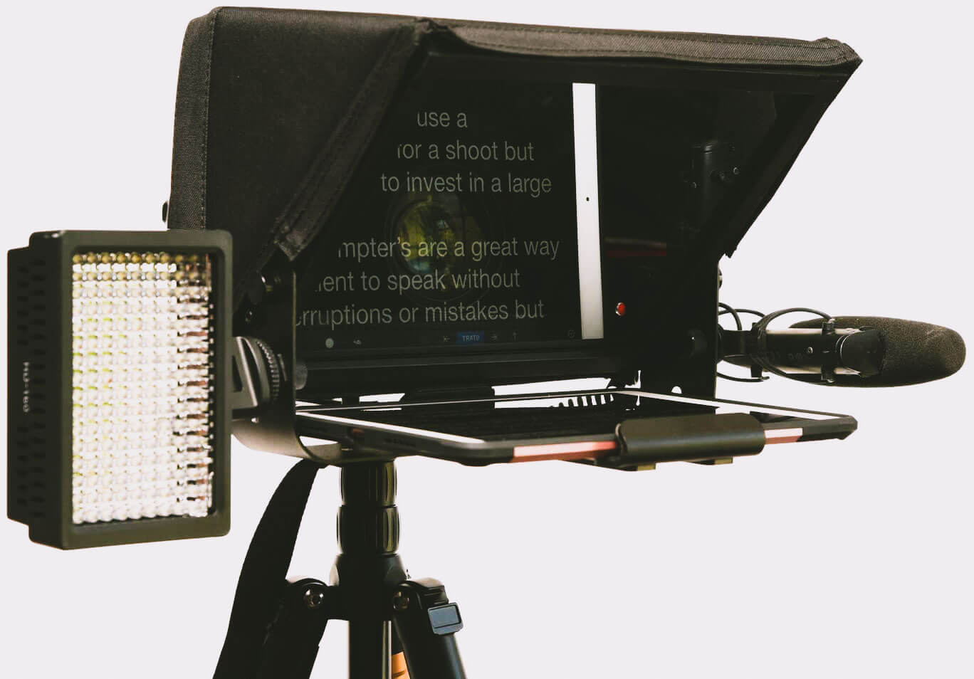 Una herramienta para ahorrar tiempo; el Teleprompter Set Youtuber