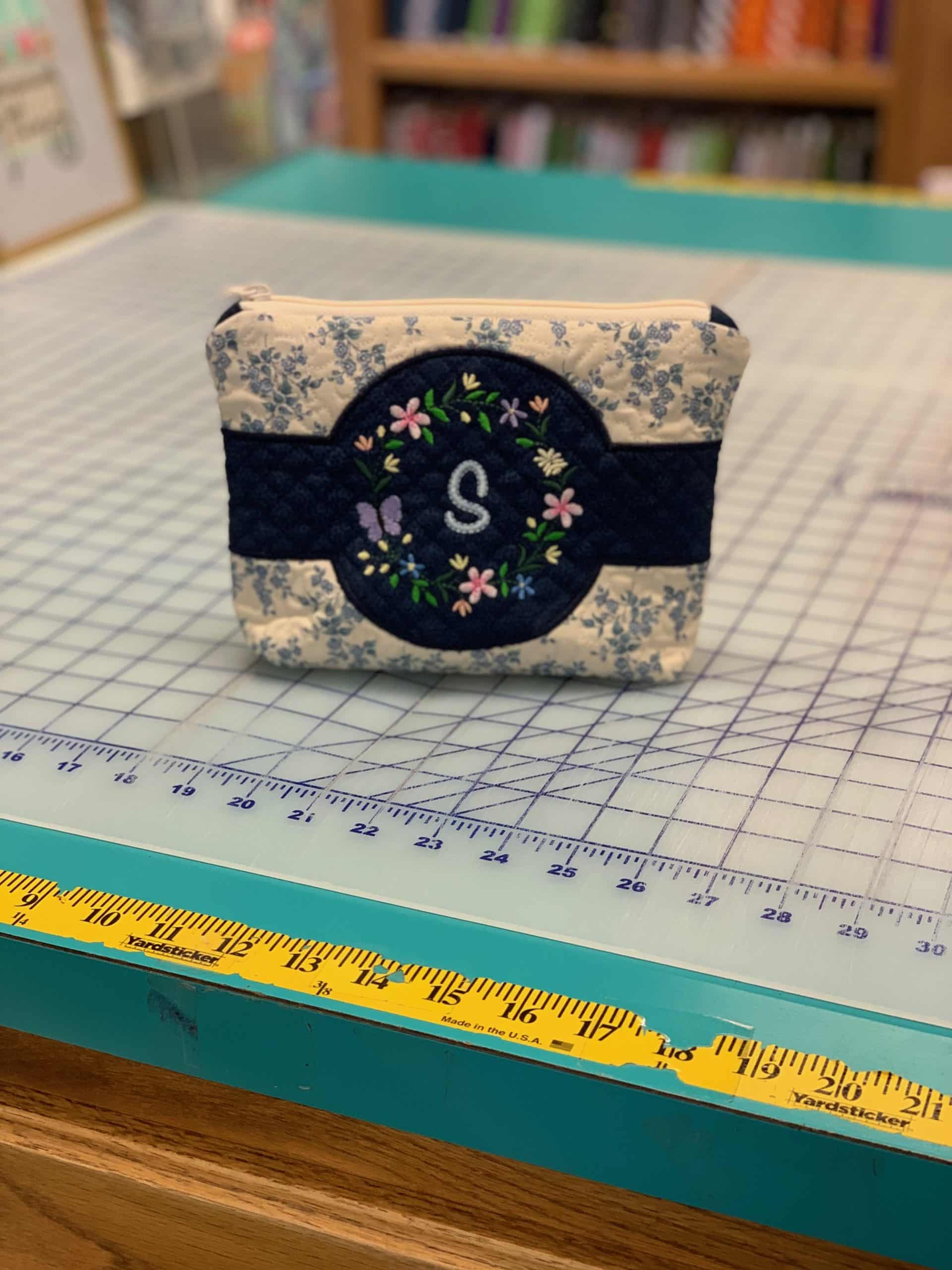 Arts & Letters Pouch » SewALot