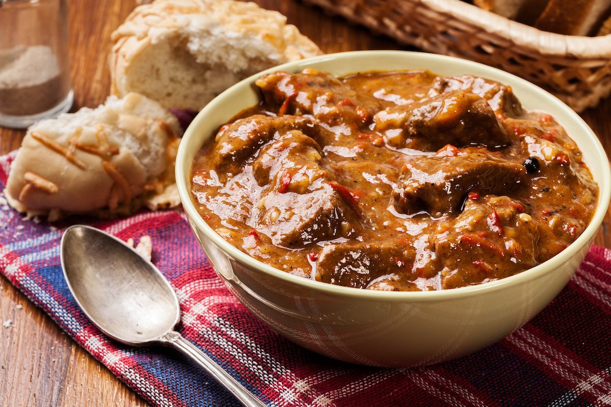 Gulash la ricetta del piatto tipico ungherese Sfizioso.it