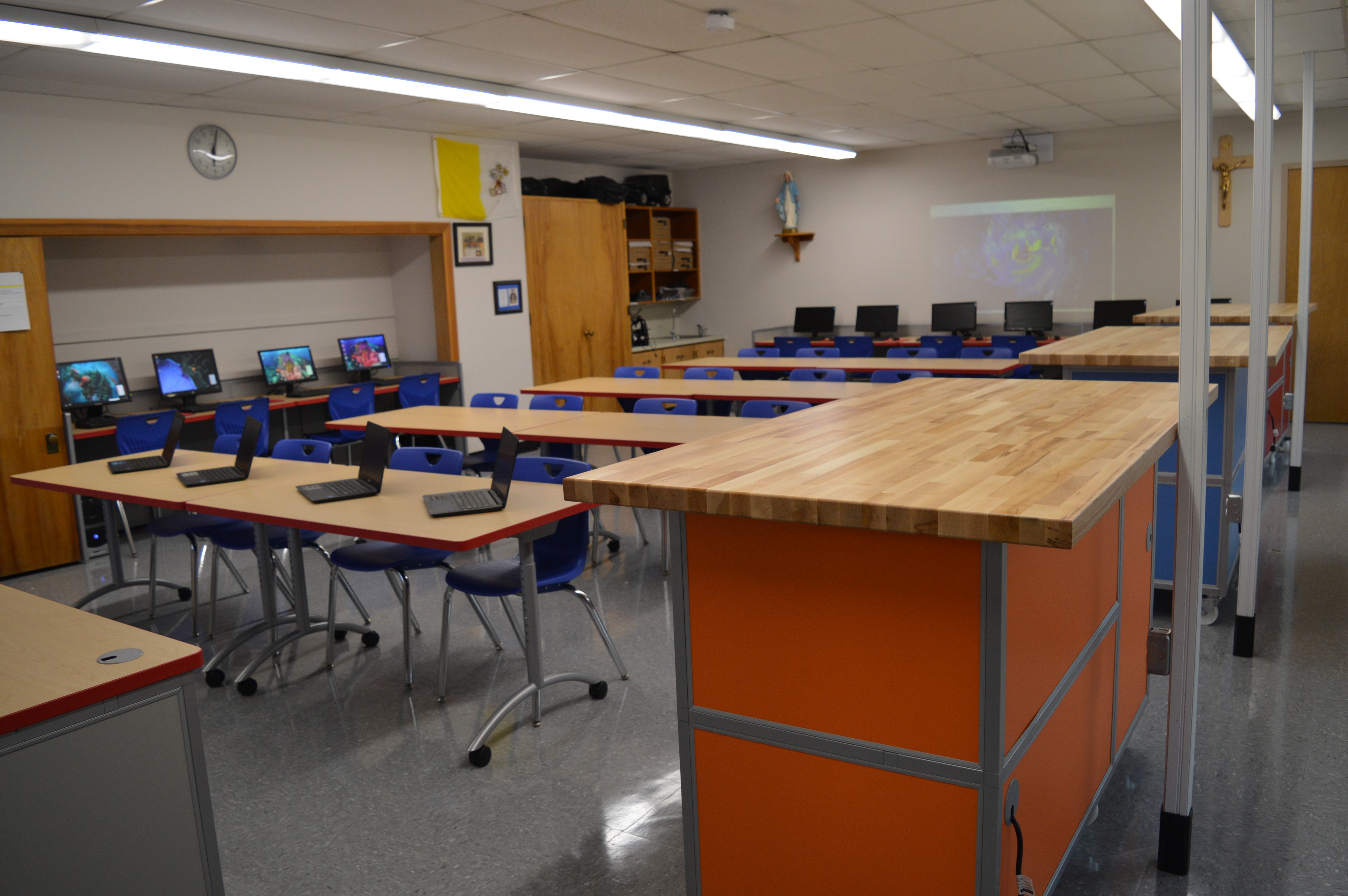 New STEM lab invests in our students' learning Saint