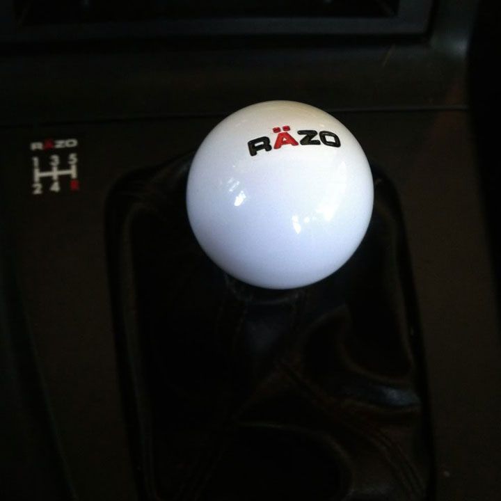RAZO RA101 White Shift Knob Wed And Black Logo