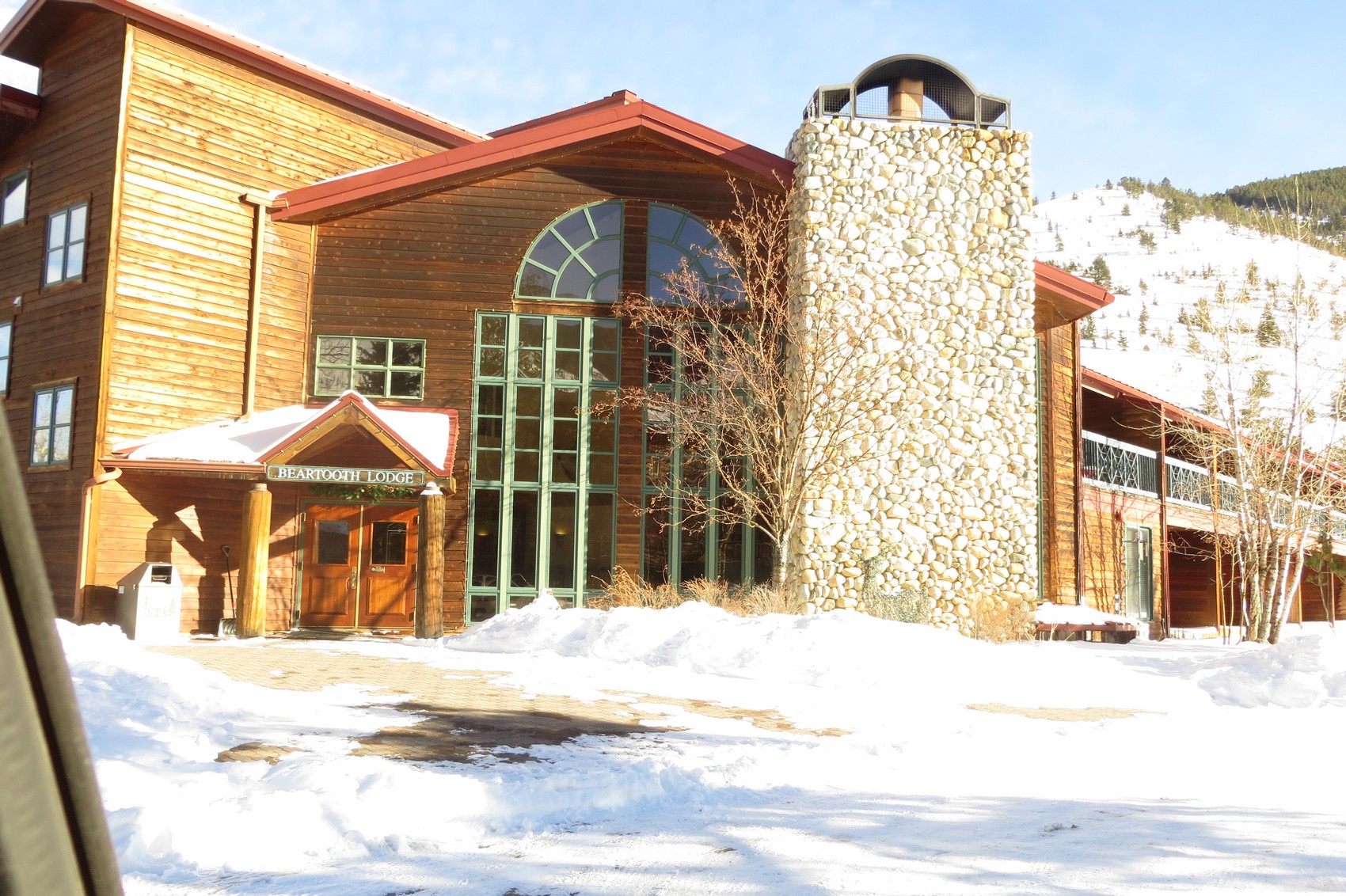 Beartooth Lodge_Snow Spectrum Group Architects