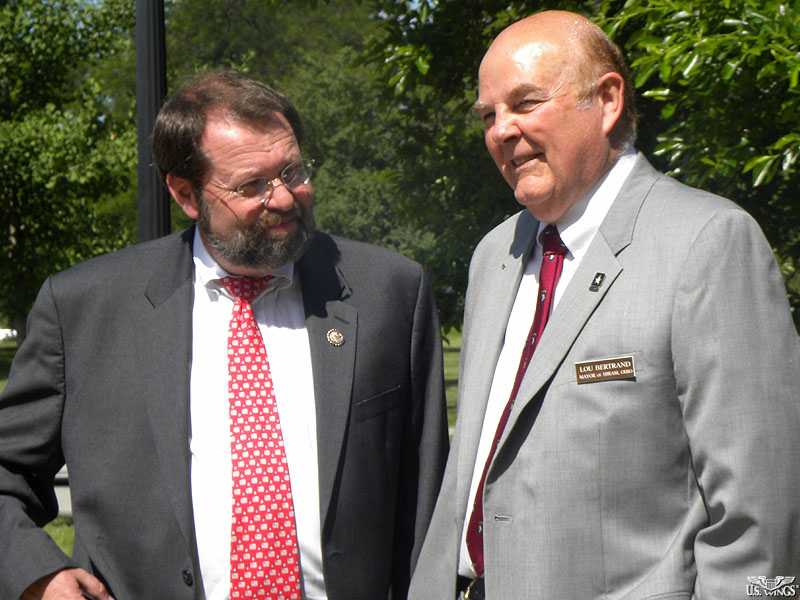Mayor Lou Bertrand (Mayor of Hiram OH) with Congressman LaTourette