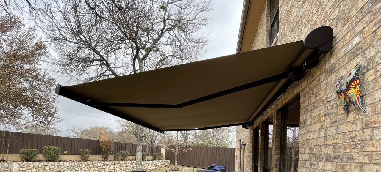 Photos of Retractable Awnings, Sun Shades, & Shutters