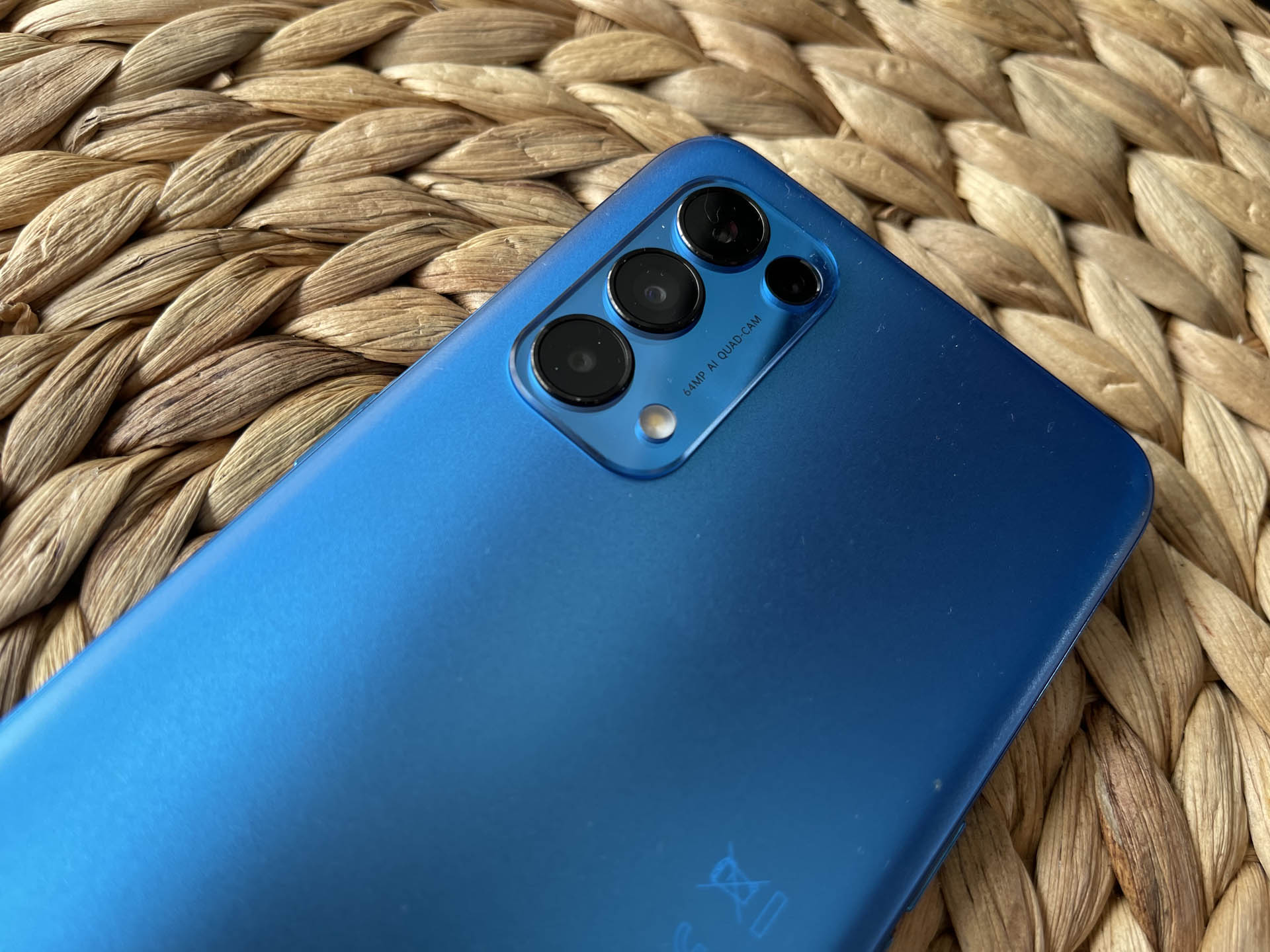 OPPO Find X3 Lite Review STG
